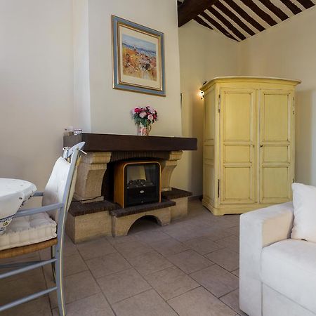 Charming Port View Studio: Steps from Palais, Cannes Exterior photo